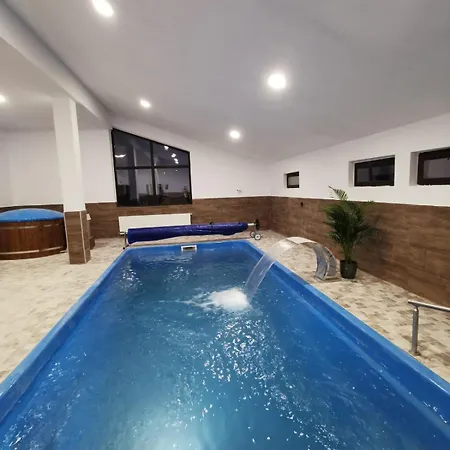 Cerbul & Wellness 3* Risnov