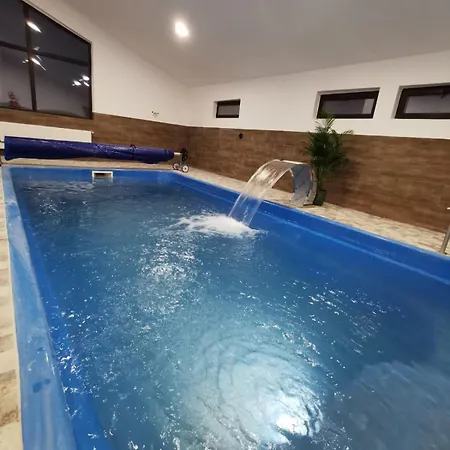 Hotel Cerbul & Wellness 3*
